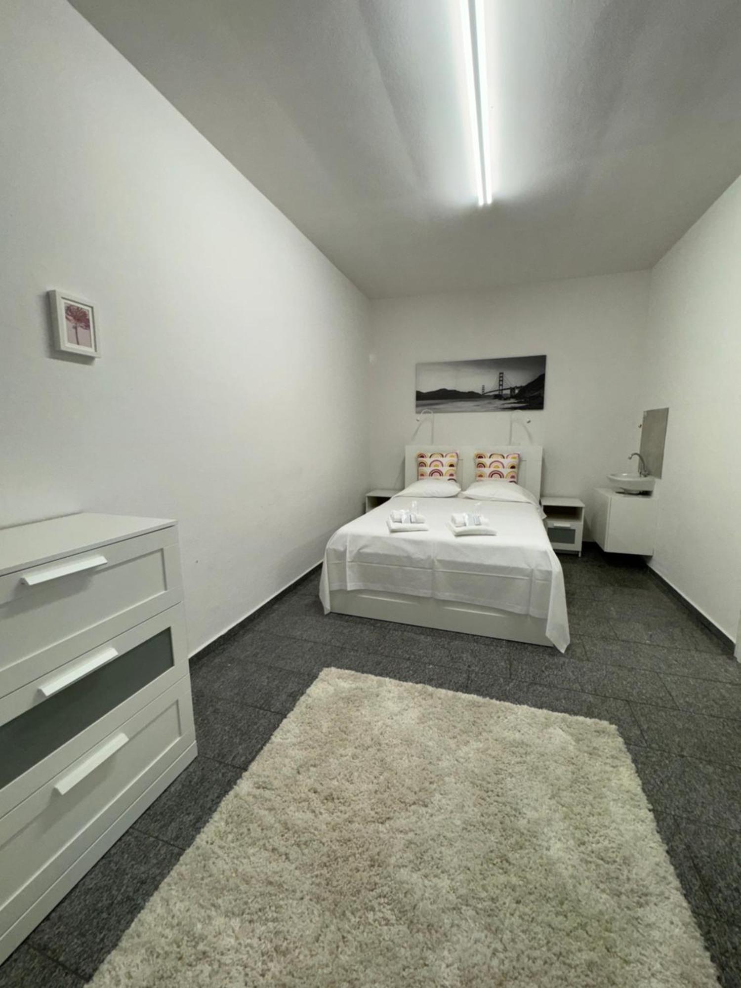Hotel Leon D'Or Bellinzona Kültér fotó